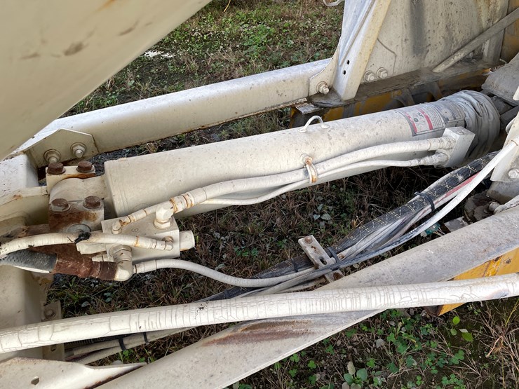 #3373-•-mcneilus-cement-mixer-drum-with-chutes-and-controls-image-11