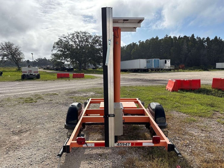 2021-k-and-k-system-mb3l-s/a-solar-towable-message-board-image-7