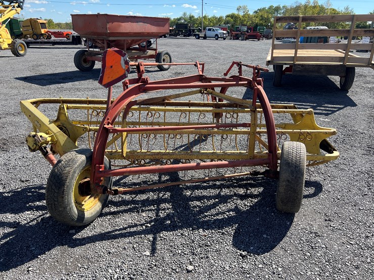 new-holland-256-image-4