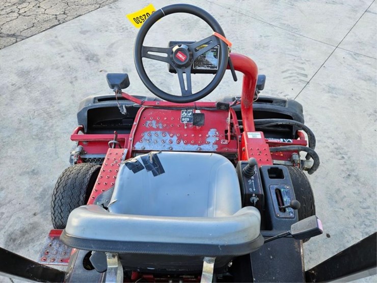 #2530-•-toro-3150-greensmaster-greens-mower-image-15
