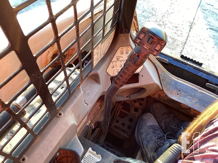 2013-bobcat-t550-image-16