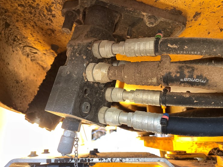 2015-volvo-l70h-image-15