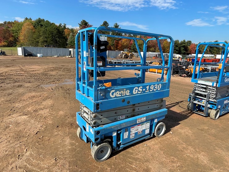 genie-gs1930-image-1