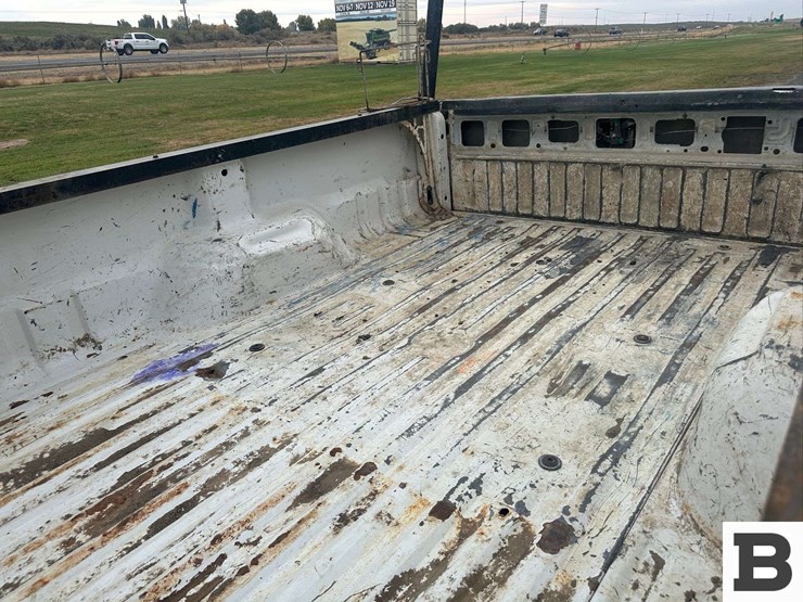 2011-ford-f350-image-16