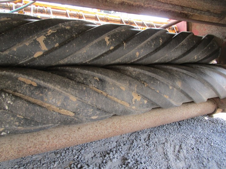 new-holland-492-image-5