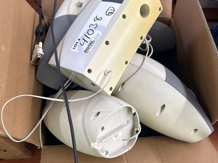 misc-speakers-image-2