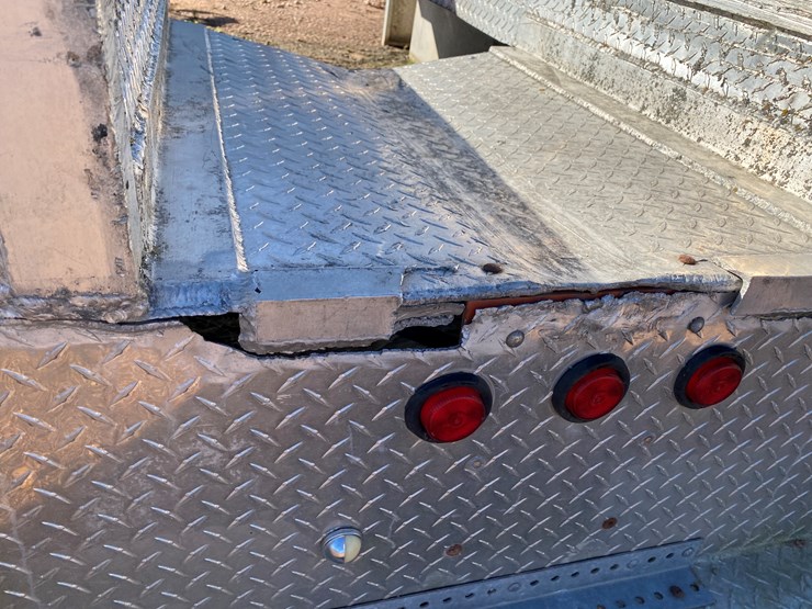 #3338-•-2003-aluma-line-10'-aluminum-pro-haul-gooseneck-flatbed-image-6