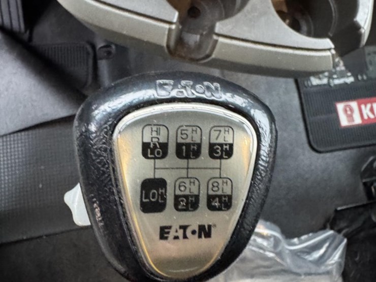 2018-kenworth-t680-image-12