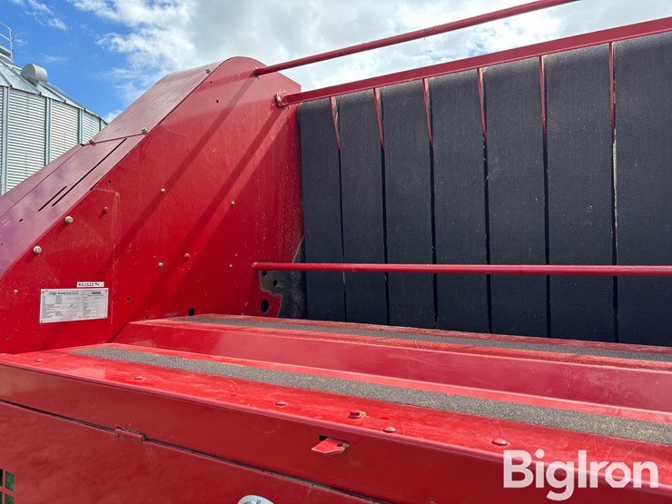 2012-new-holland-br7090-image-18