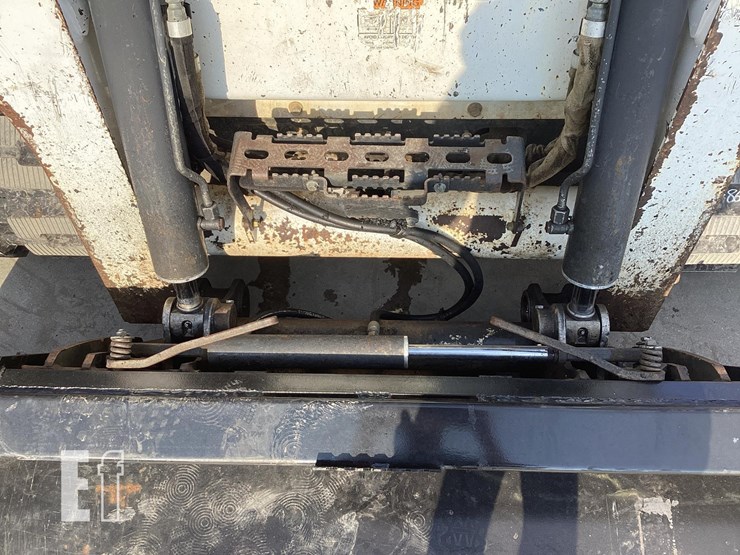 2014-bobcat-t650-image-10