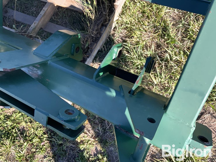 art’s-way-center-piece-for-land-plane-image-12