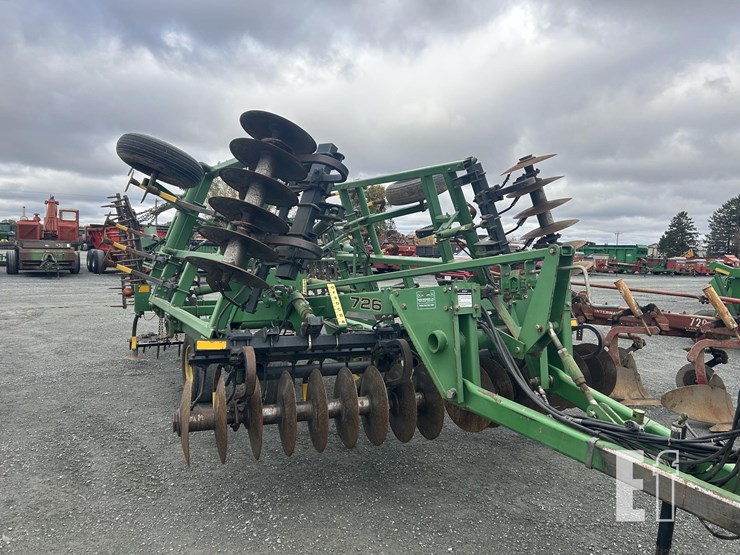 john-deere-726-image-1