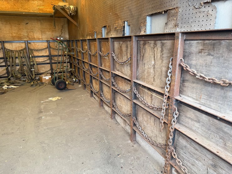 #3325-•-marion-20.5’-van-body-with-lift-gate-image-20