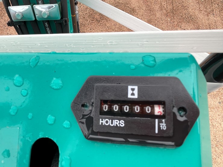 #1697-•-agt-mh12rx-mini-excavator-image-26