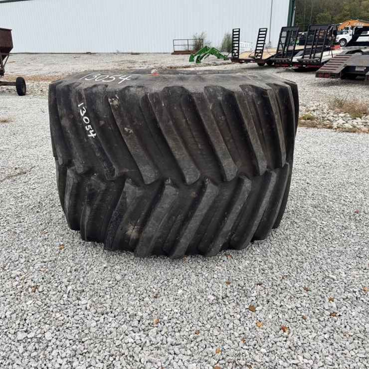 #13054 • 1250 Floater Unverforth Tire