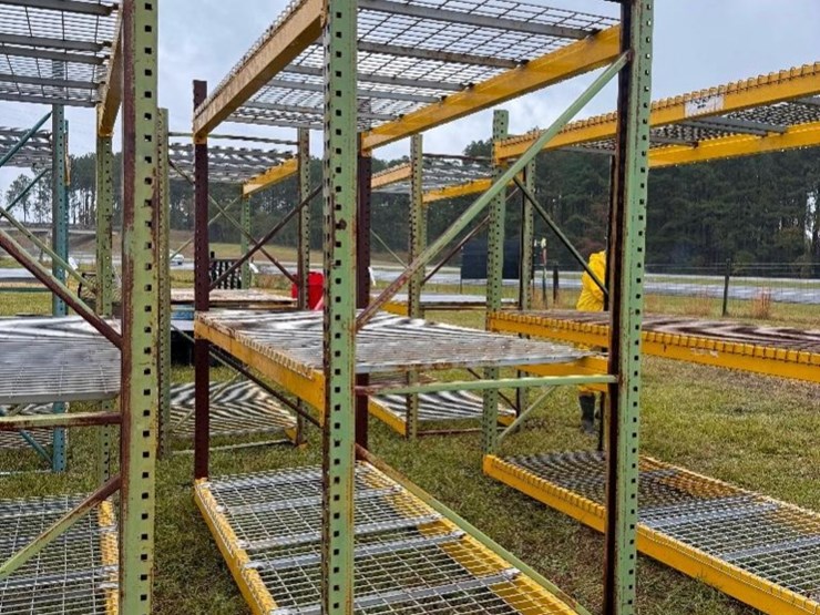 pallet-shelving-(42"x102"x8')-image-2