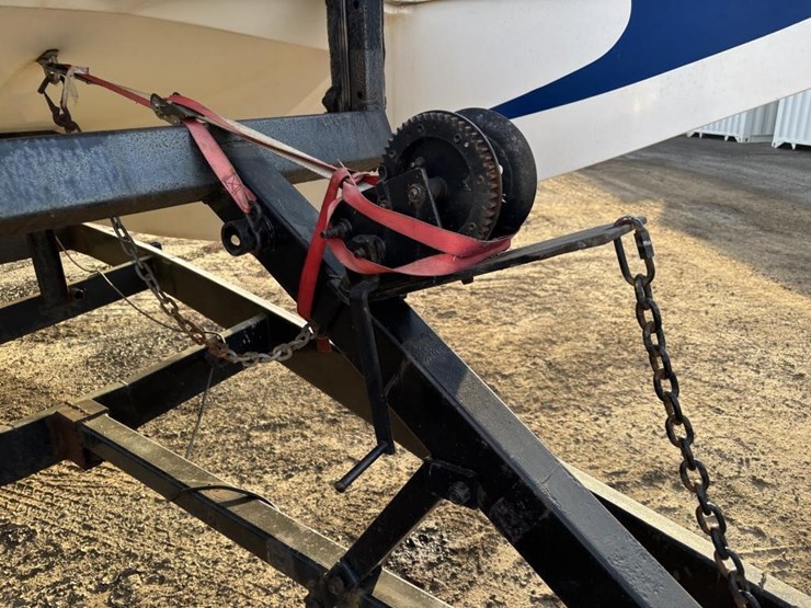 2004-unknown-trailer-image-79