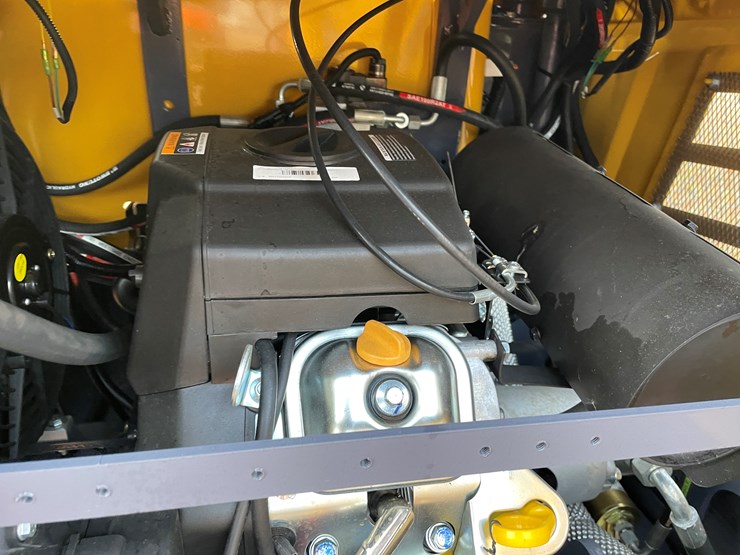 #1793-•-agt-mx20r-mini-excavator-image-18