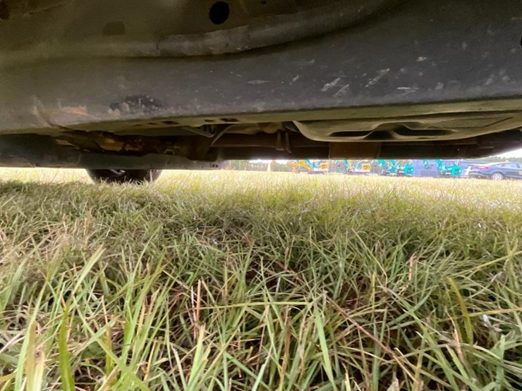 2014-ford-f150-xl-image-24