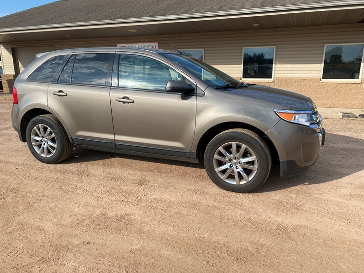 2013-ford-edge-image-46