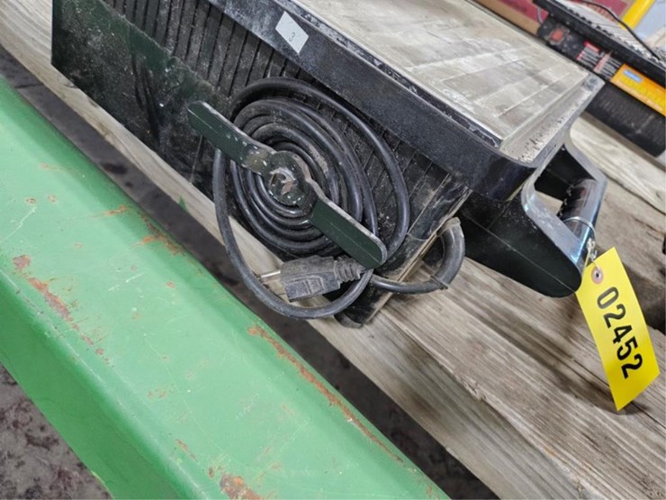 #2452-•-tile-saw-&-gear-reduction-motor-image-8