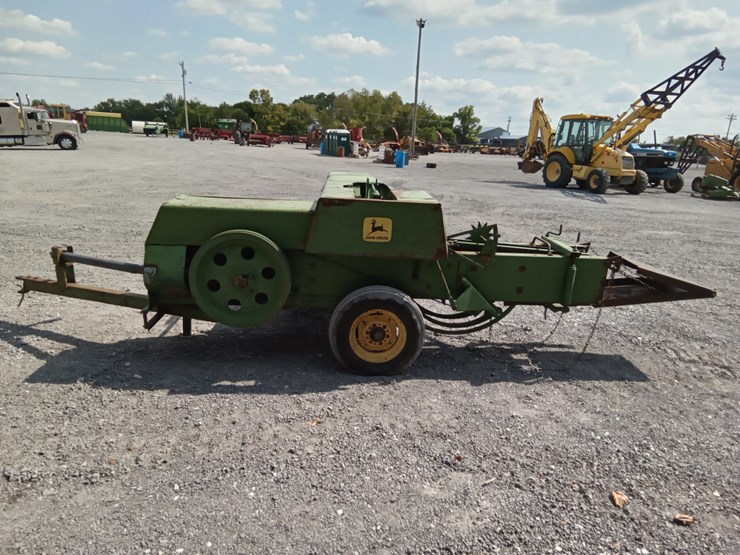 john-deere-336-image-6