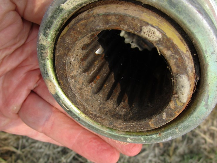 unverferth-gc-7000-grain-cart-image-11