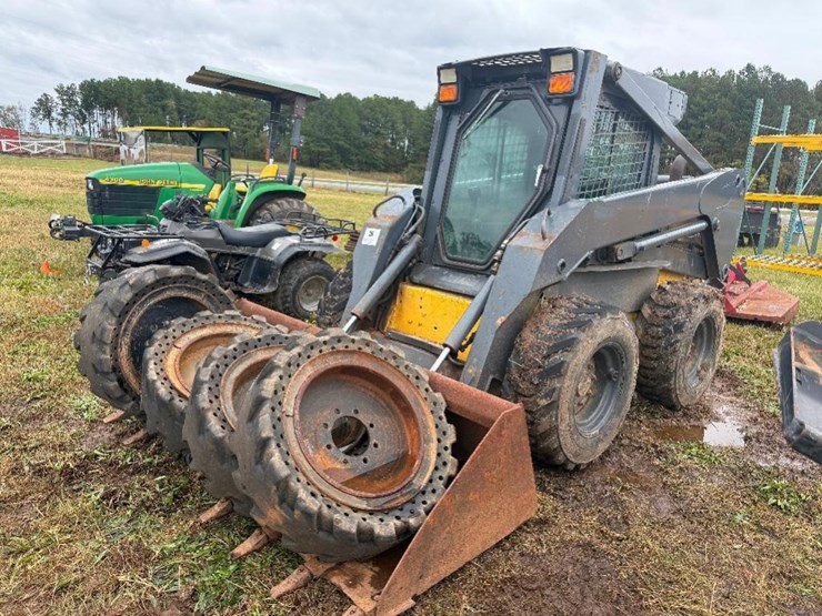 new-holland-ls185b-image-1