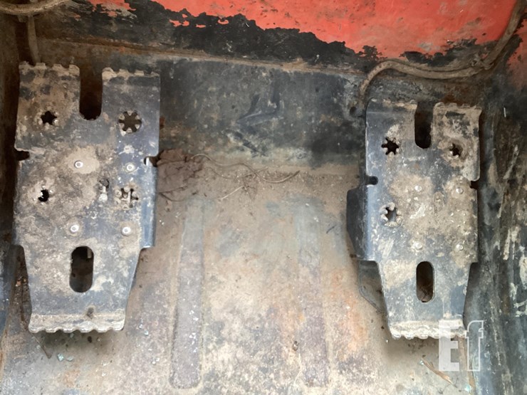 2022-bobcat-s76-image-16