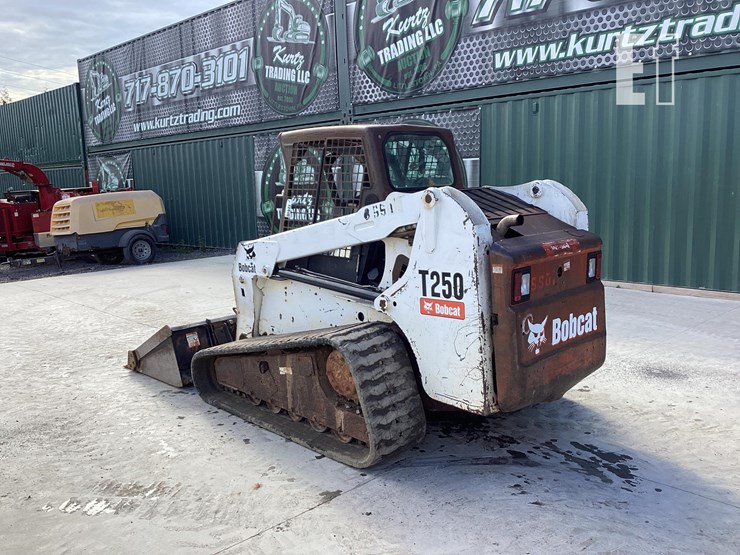 2007-bobcat-t250-image-2