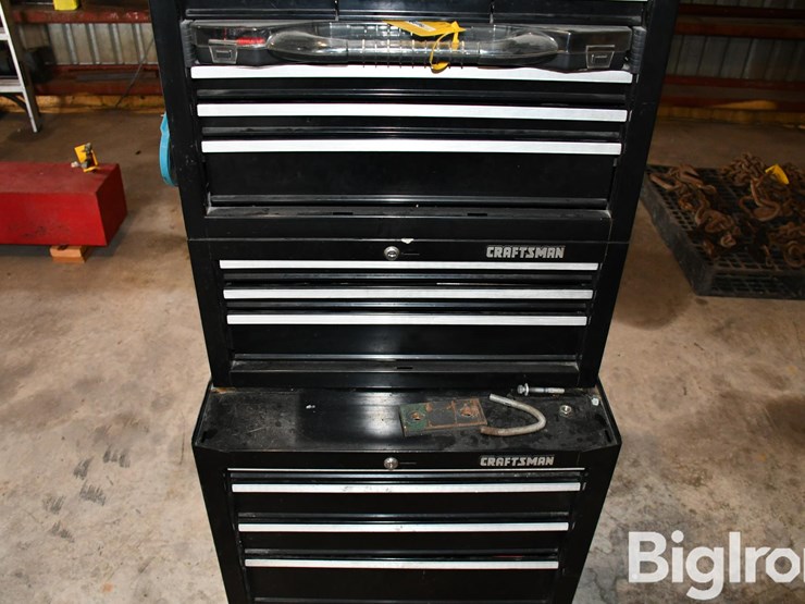 craftsman-3-tier-tool-bench-w/contents-image-19