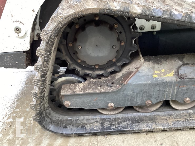 2023-bobcat-t770-image-11