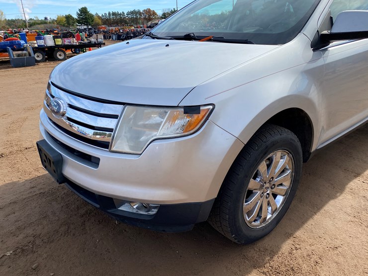 2010-ford-edge-image-16