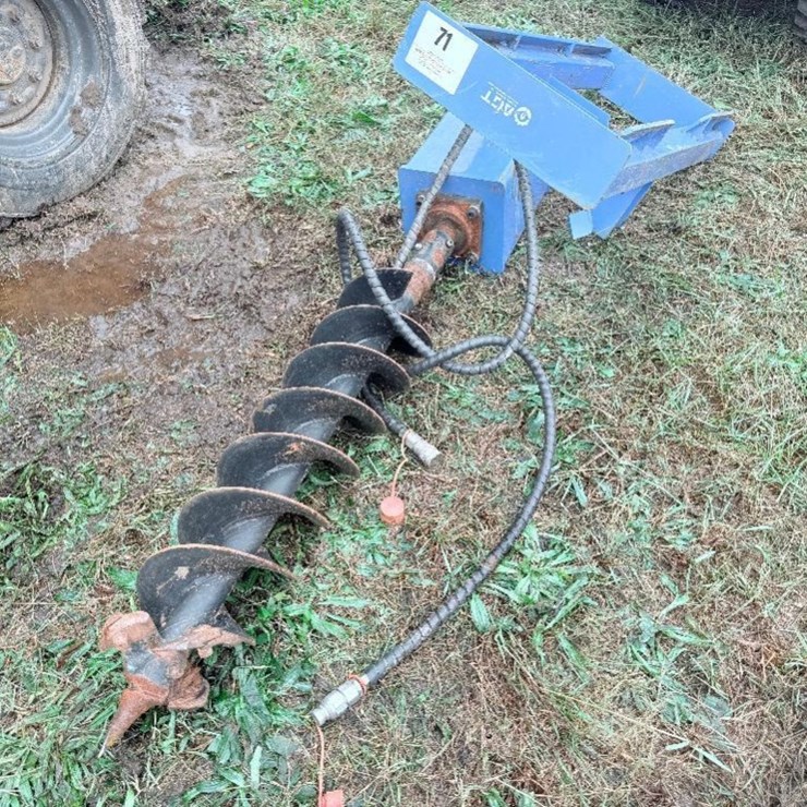 SKID STEER POST HOLE W/9" AUGER