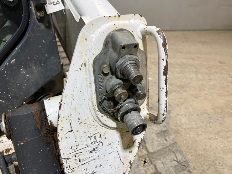 2016-bobcat-t650-image-11