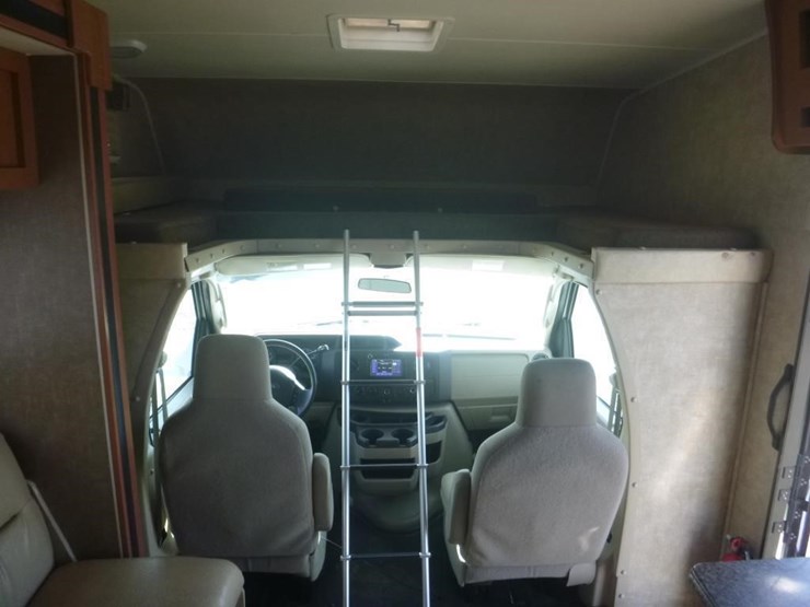 2014-ford-e450-image-29