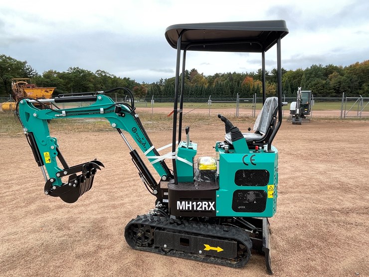 #1697-•-agt-mh12rx-mini-excavator-image-7