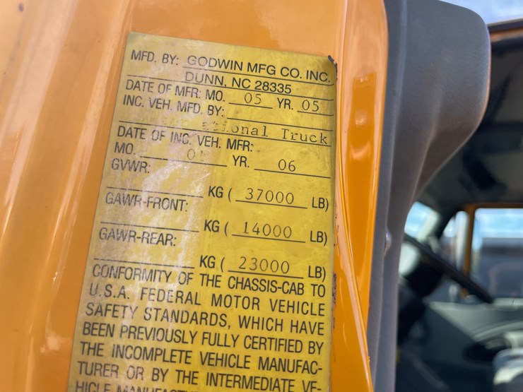 2006-international-7400-image-50