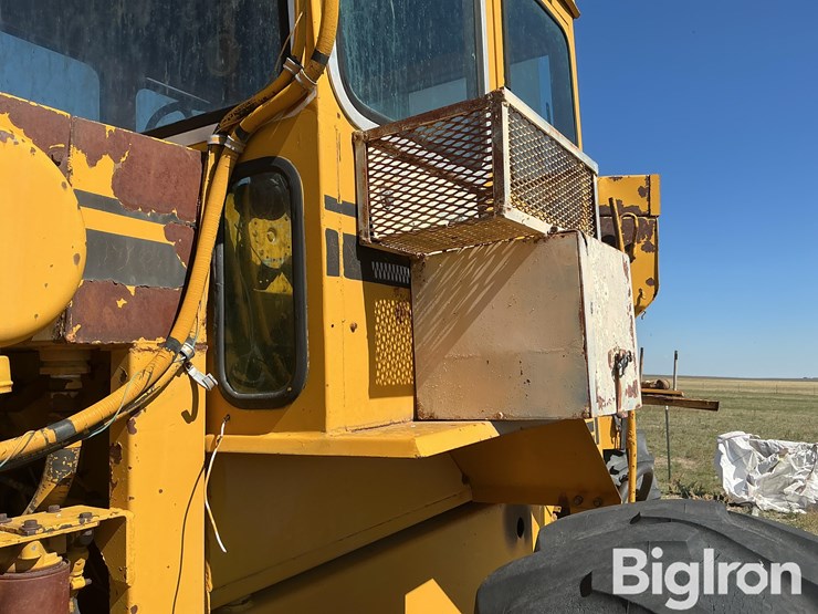 ag-chem-ag-gator-1004-image-9