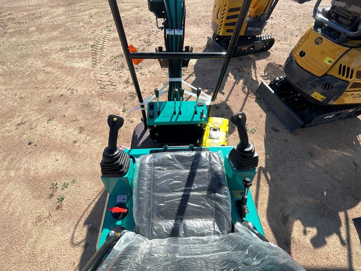 #1699-•-agt-mh12rx-mini-excavator-image-17