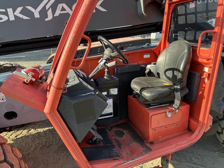 2018-skyjack-sj1056-image-19