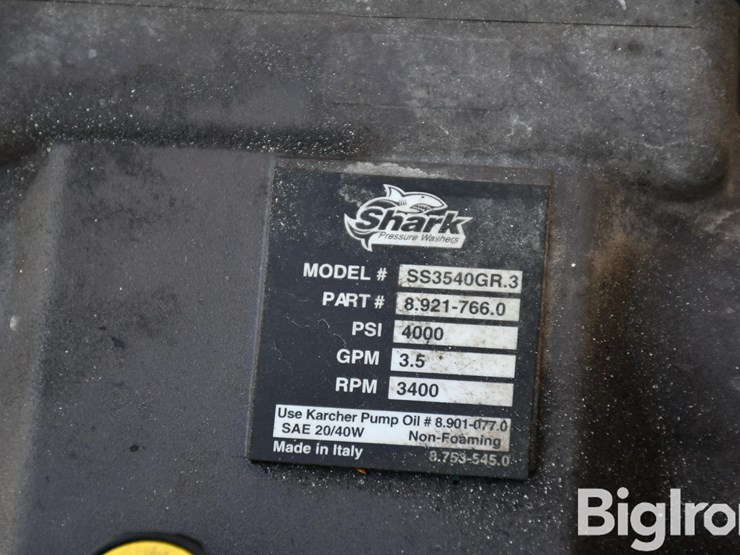 shark-1.110-056.0-portable-power-washer-image-15
