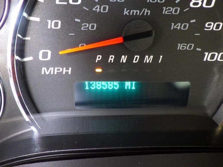 2018-chevrolet-express-2500-image-14