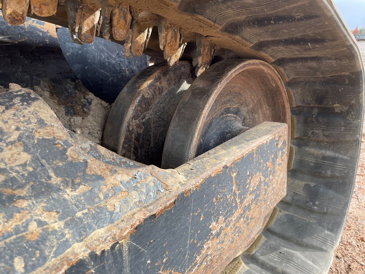 2022-kubota-svl97-2-image-12