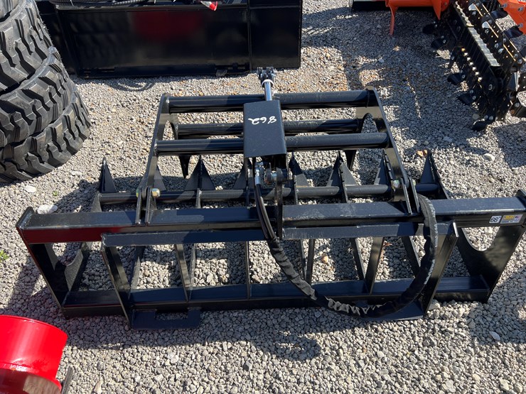 #862-•-jmr-skid-steer-grapple-bucket-image-3