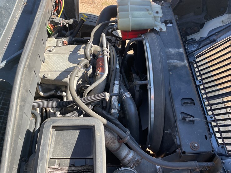 2012-international-durastar-4400-image-40