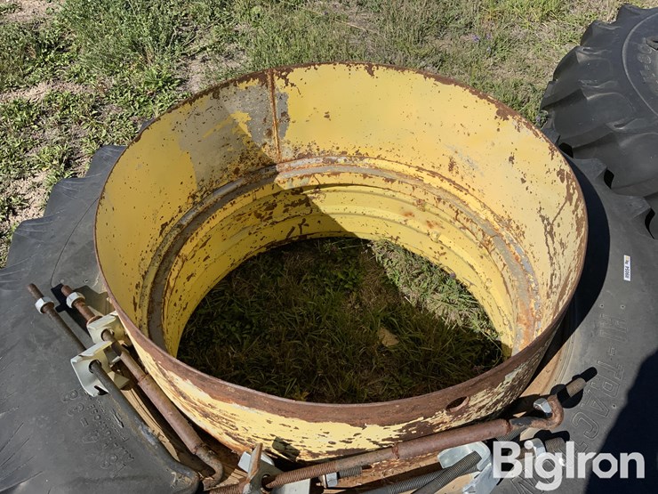 18.4-38-tires-on-dual-rims-image-15