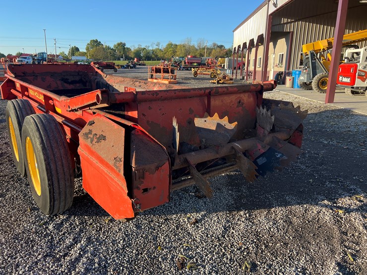 new-holland-185-image-4