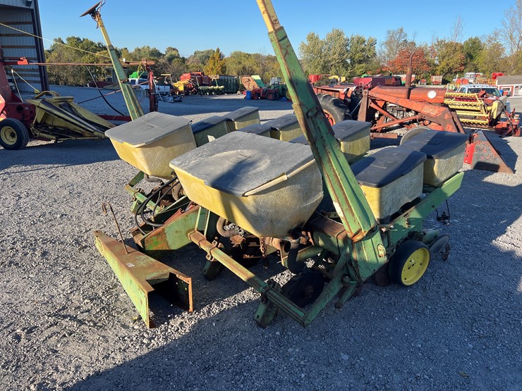 john-deere-7000-image-3