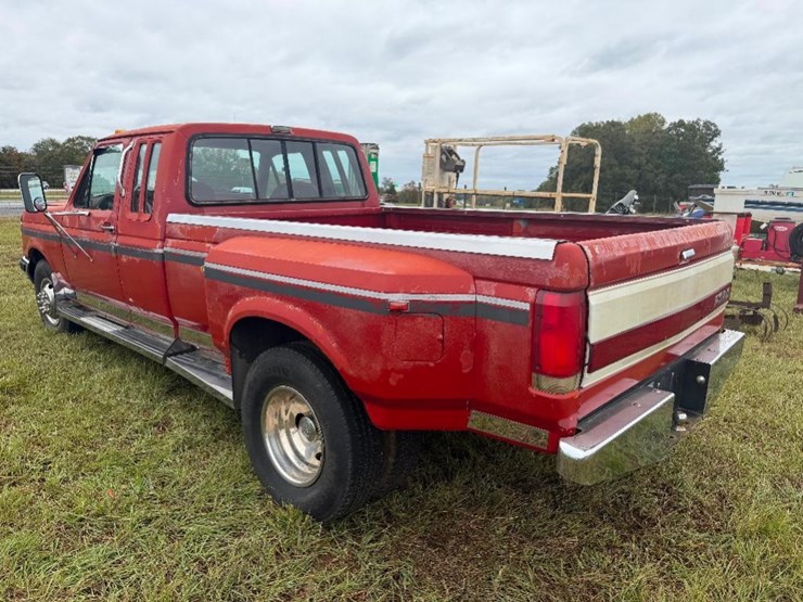 1990-ford-f35o-pickup-truck-(at,-ext-cab,-diesel,-image-10